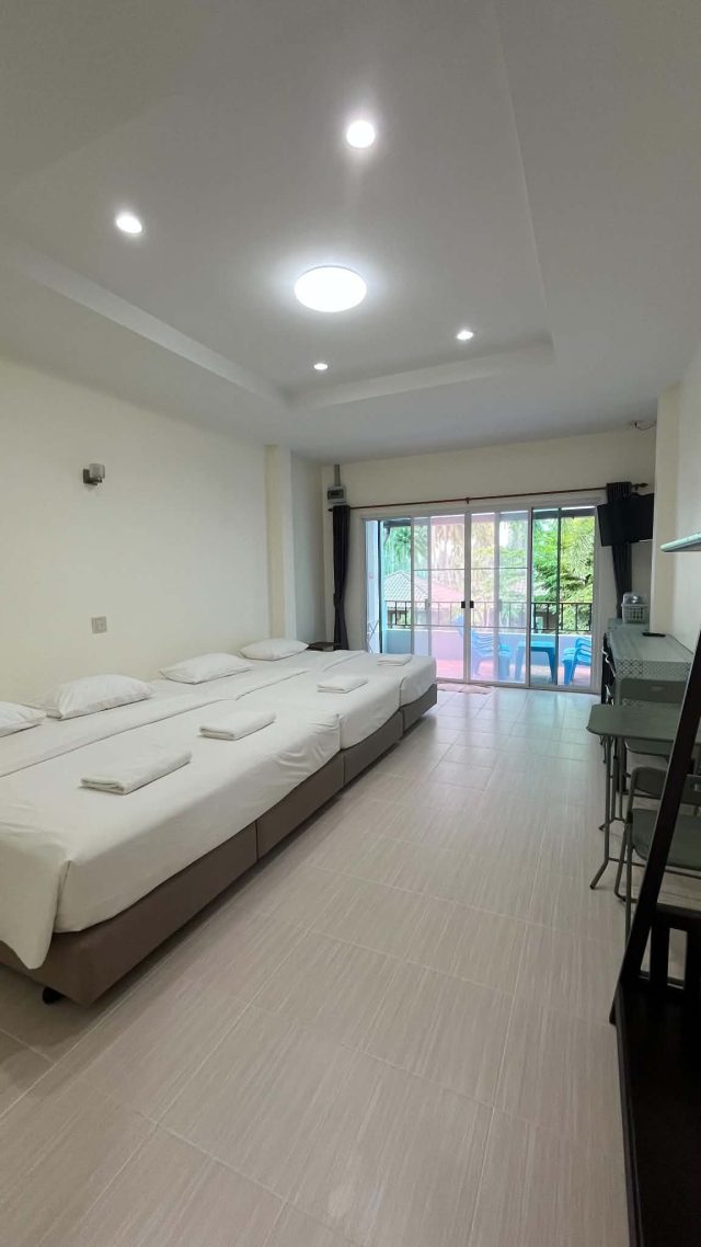 Standard Room - Quadruple